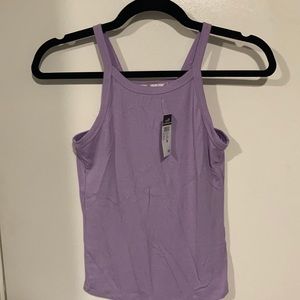 purple tank top
